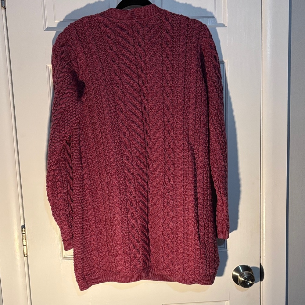 Aran Crafts Ireland 100% Merino wool Women's dark pink Cable Knit Cardigan - Picture 7 of 8